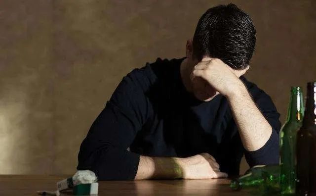 马伊琍离婚后状态很差上热搜中年的人崩溃是从离婚开始的