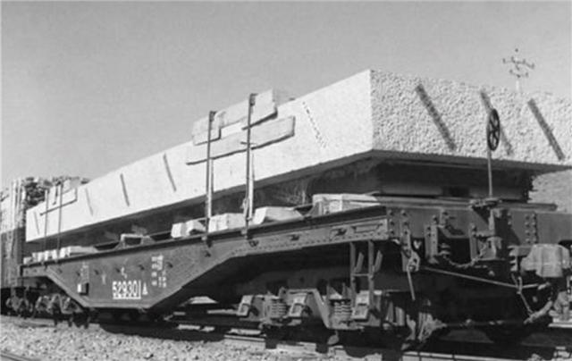 人民英雄纪念碑|67年前，重达94吨的人民英雄纪念碑碑心石，如何从山东运到北京？