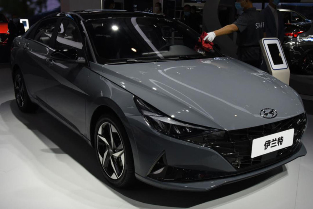 北京现代第七代伊兰特图片(北京现代第七代伊兰特图片及报价)