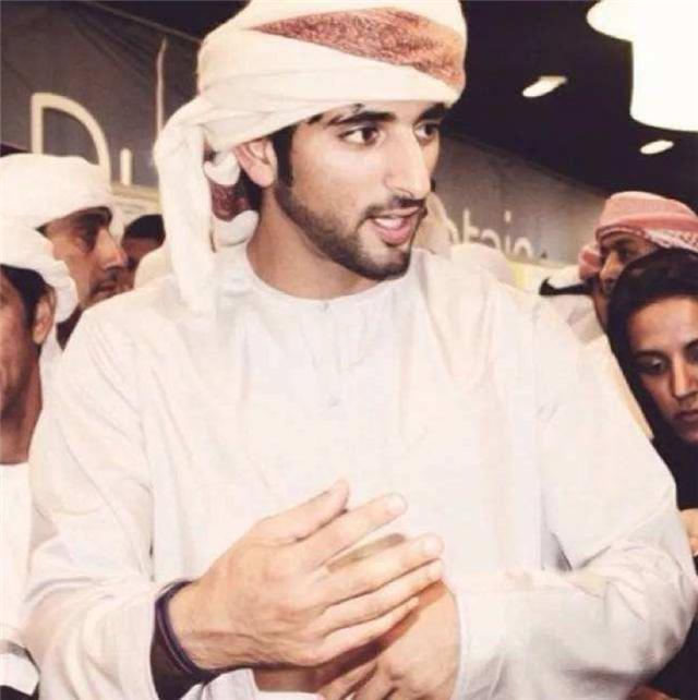 结束10年爱情长跑,迪拜王子迎娶表妹,有钱有颜的人生真的任性