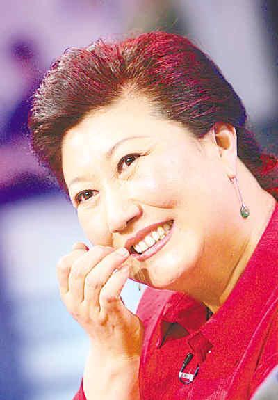 1992年高秀敏抛弃丈夫插足何庆魁原配的报复手段真解恨