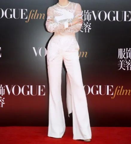 时尚圈|白冰要做唐唐第二？“偷高定”穿山寨，从此进时尚圈黑名单