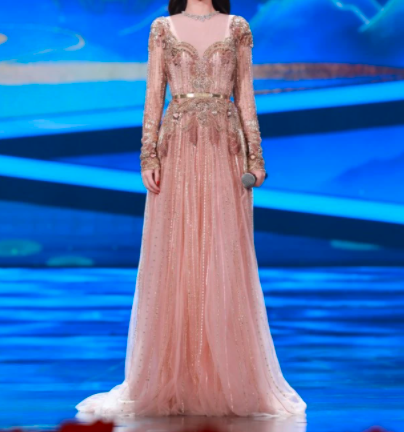 时尚圈|白冰要做唐唐第二？“偷高定”穿山寨，从此进时尚圈黑名单