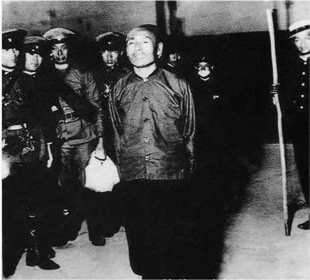 最美笑容4位英雄刑场上面对镜头坦然而笑最年轻的仅24岁