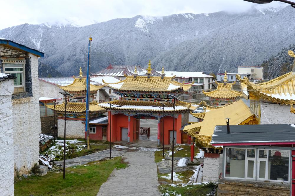 四川阿坝州马尔康特色旅游土司官寨大藏寺柯盘天街你都到过吗