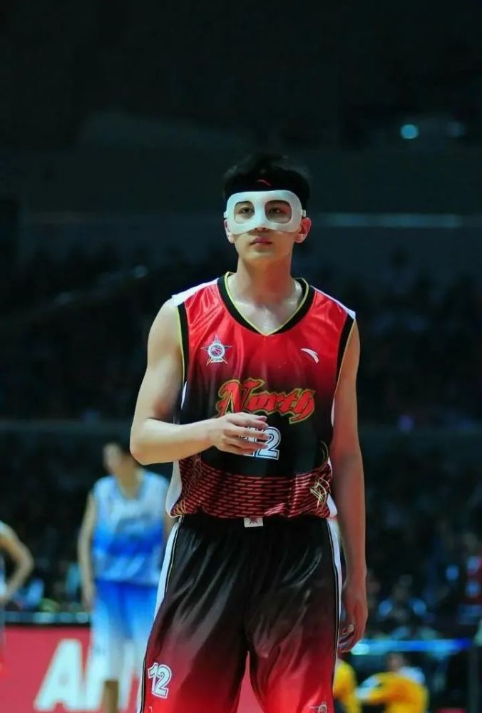 中国男子篮球职业联赛|骂人骂上热搜，却一夜圈粉20万女友粉的他什么来头？