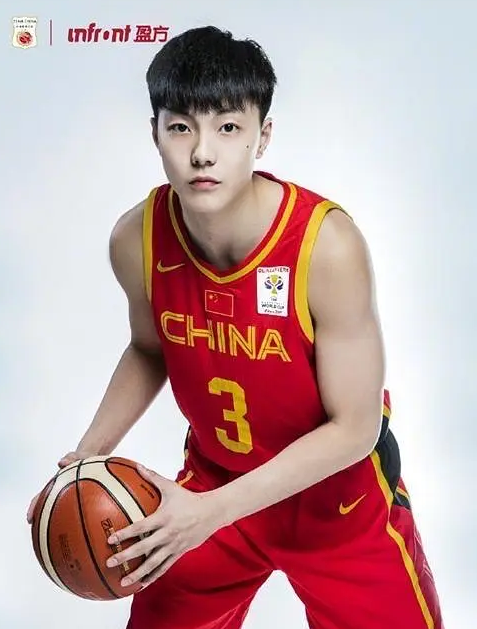 中国男子篮球职业联赛|骂人骂上热搜，却一夜圈粉20万女友粉的他什么来头？