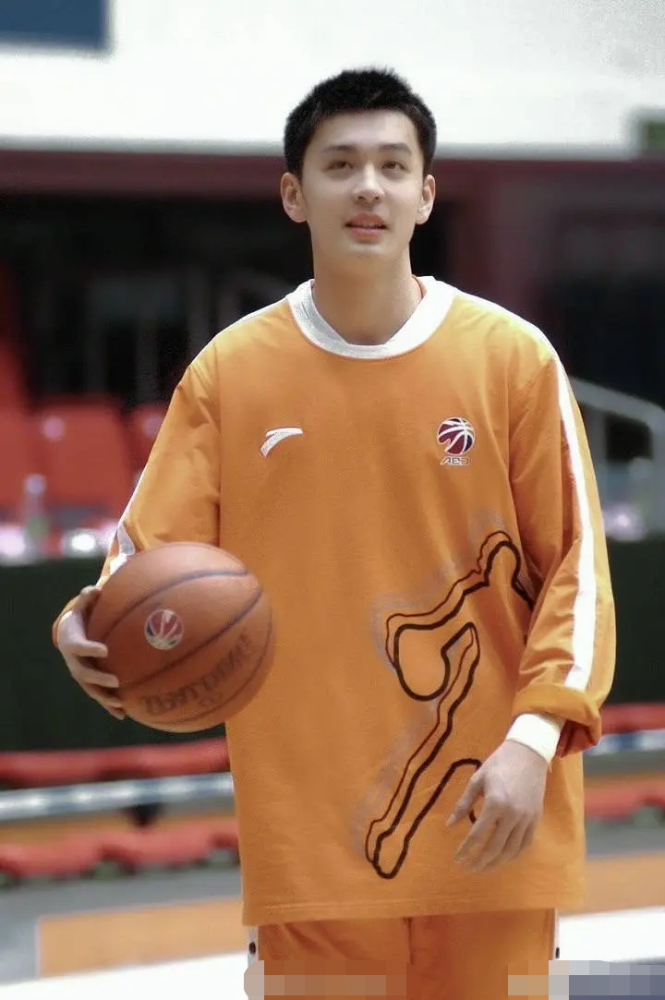 中国男子篮球职业联赛|骂人骂上热搜，却一夜圈粉20万女友粉的他什么来头？