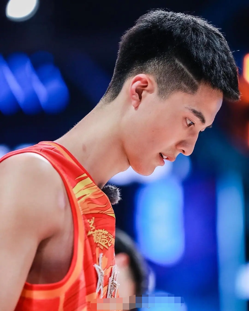 中国男子篮球职业联赛|骂人骂上热搜，却一夜圈粉20万女友粉的他什么来头？