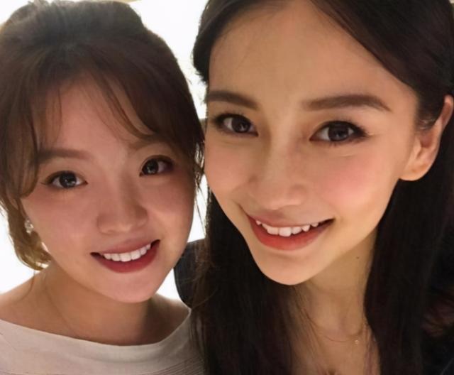 王中磊女儿晒杨颖合照,忘记开美颜,意外曝光了杨颖脸上缺陷
