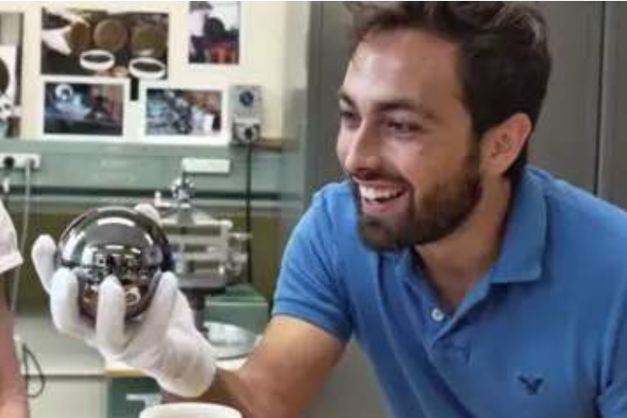 科学家|历时5年耗资1000万，打造的世界最圆球体，却无一人说浪费！