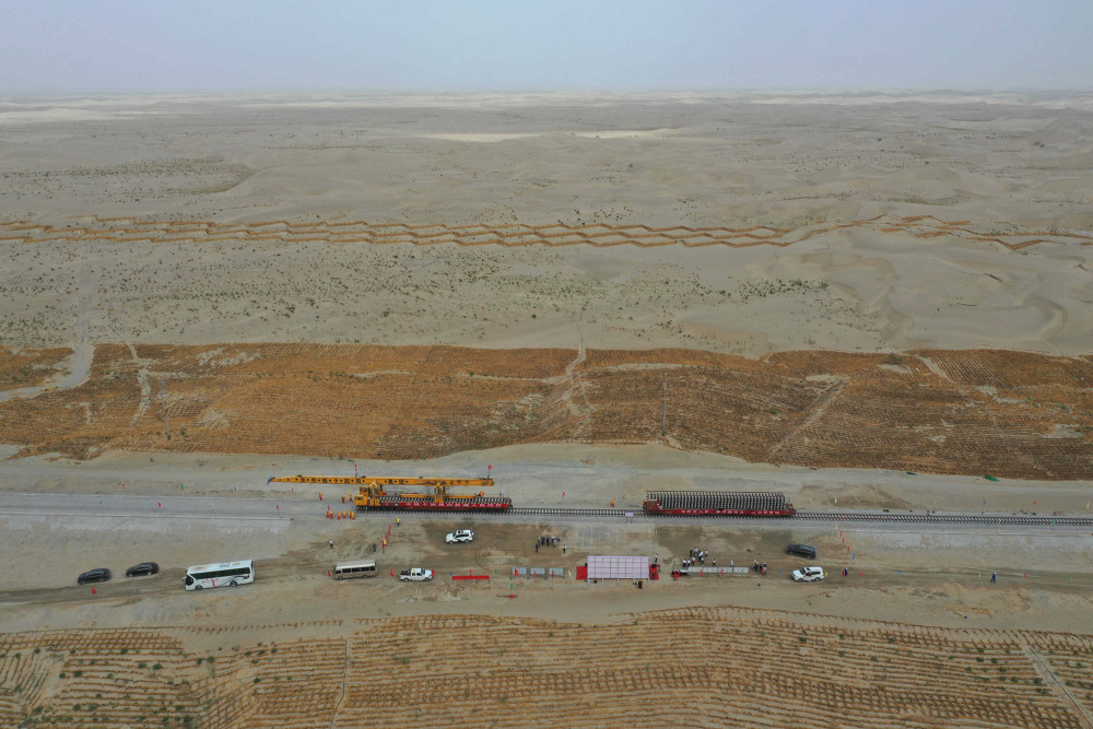 淡水|中国最大沙漠下，隐藏着一片大海？淡水储量相当于8条长江