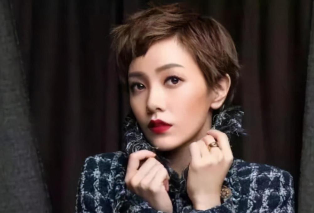 盘点德芙代言人,她永远都是最经典的,从未被超越