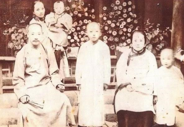 《大宅门》白景琦的原型乐镜宇，真实经历竟比电视剧更加精彩!