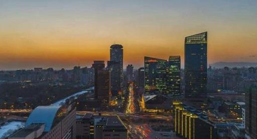 北京|六环外的北京是真实的中国城市边缘的孤岛，迷茫却依旧