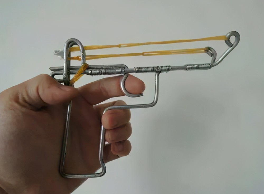 农村小时候男孩子喜欢的玩具,看看你玩过几种?这都是童年回忆