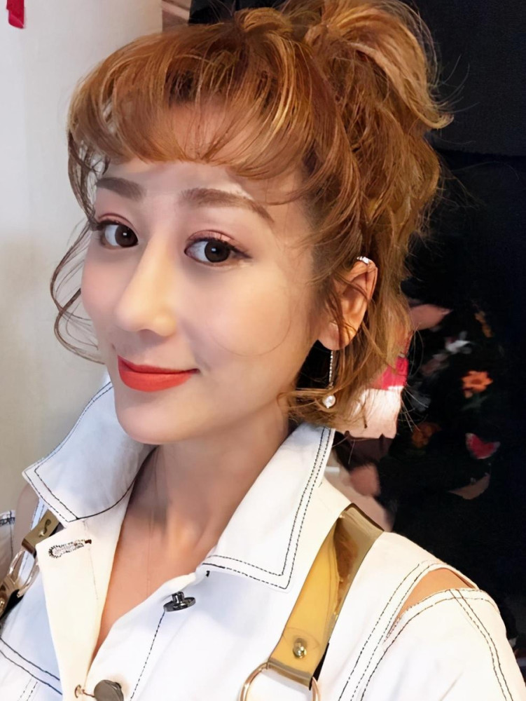 5年生4娃,次次剖腹产,只为留住陈浩民的心,蒋丽莎是真的难