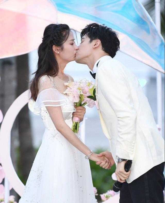 颖儿家庭中付辛博还坚持aa制3年过去两个人怎么样了