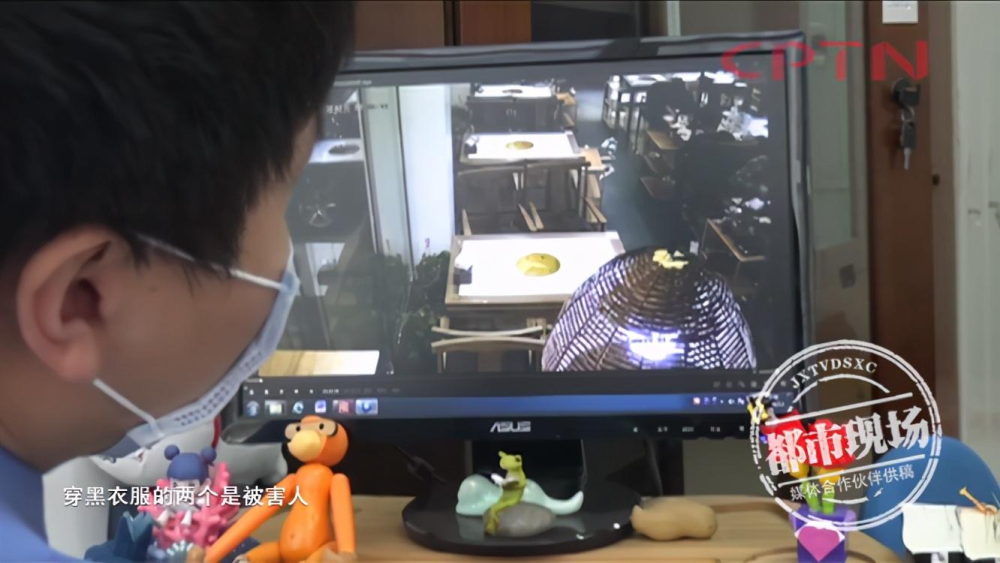 北京|“我觉得特不公平！”火锅店里两桌顾客互殴，男子拉架却被拘？