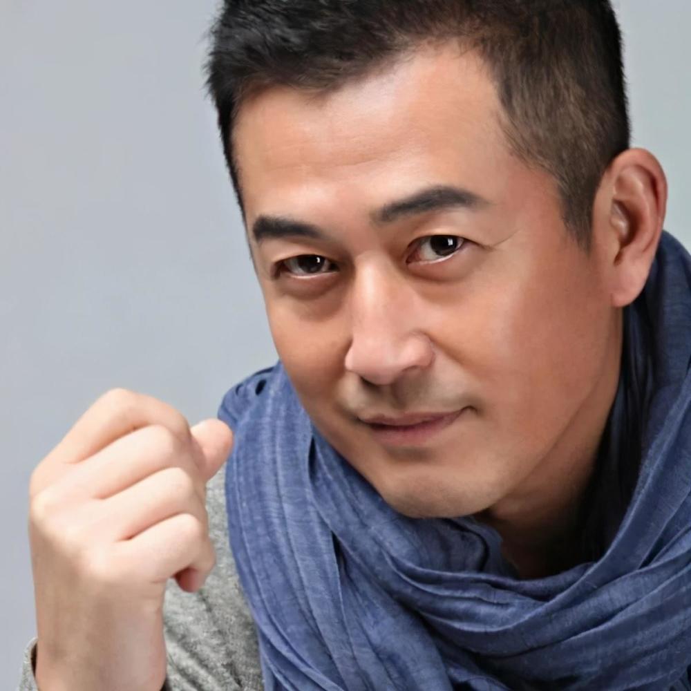 主动示爱王志飞,住出租屋与继子相处融洽,今张定涵被丈夫独宠