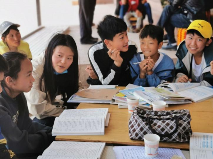 宋璐琪|这些拿命读书的女孩，只是为了挣脱16岁就嫁给表哥的命运