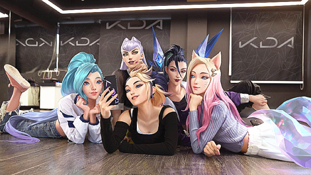 lol玩家街头偶遇kda女团成员们现身上海街头芬妮阿卡丽表情亮了