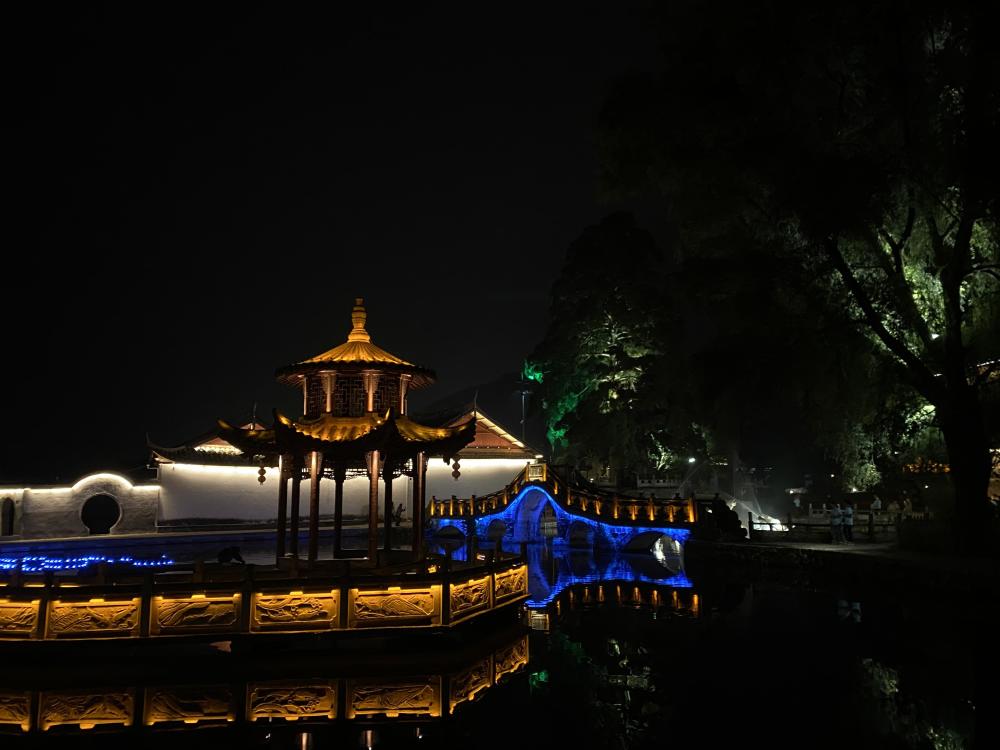 周宁鲤鱼溪夜景图片
