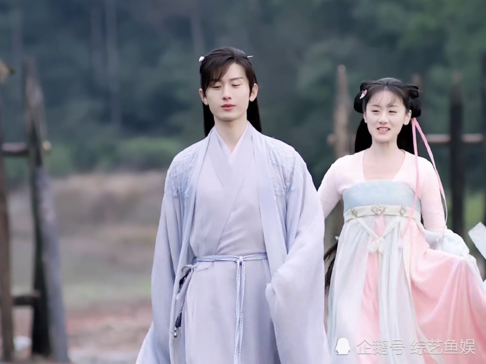 成毅|成毅穿司凤戏服录快本，陈芊芊司凤同台？首次搭档赵露思，粉丝强势应援