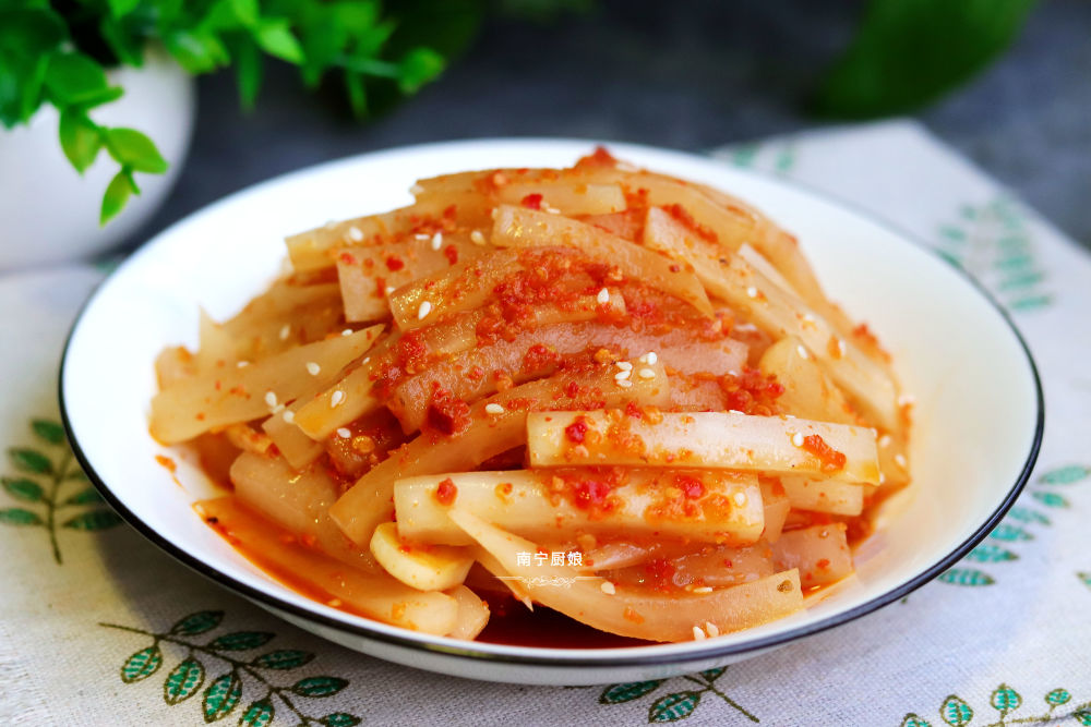 秋天我家最爱的白萝卜做法,爽口开胃,1块钱做一盘,送粥又下饭