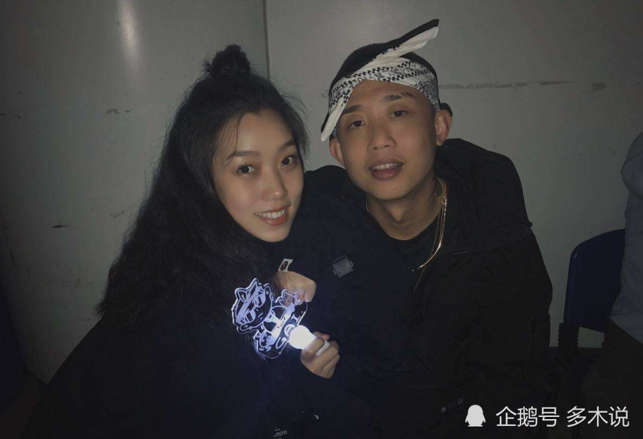 现在,羡慕王斯然的人很多.但试问一下,倘若在前途未卜时,一个身高1.