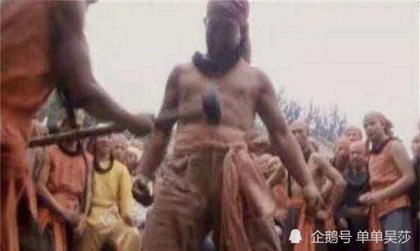 八国联军|八国联军攻打北京，百姓给洋人搬梯子，帮助洋人攻城，大喊：加油