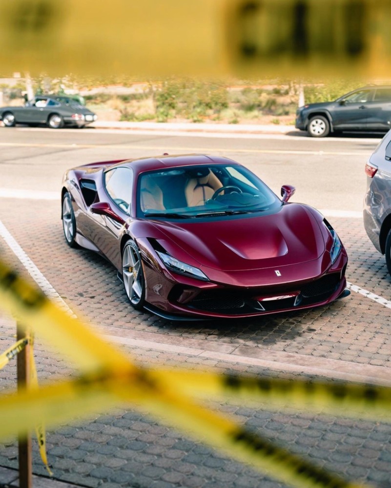 向自己致敬/法拉利f8 tributo