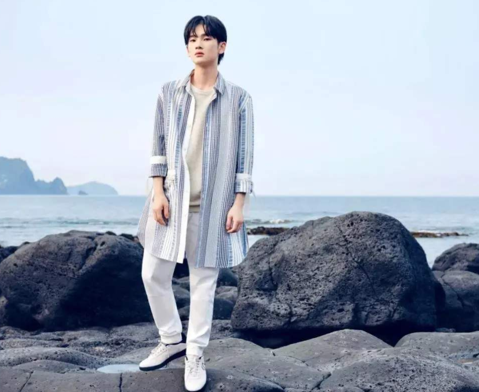 周震南|周震南道歉毫无诚意，粉丝控评安慰，路人却不买账