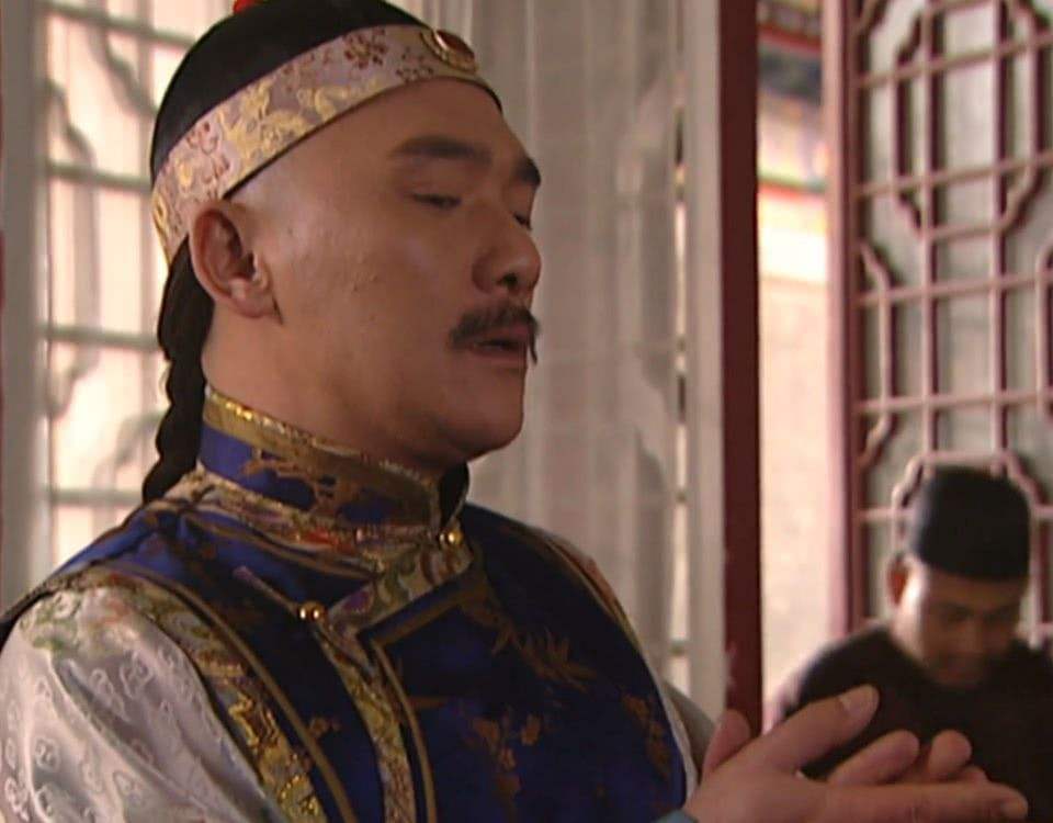 年羹尧功高盖主归来,八阿哥还要让百官跪迎?雍正听了也不生气吗