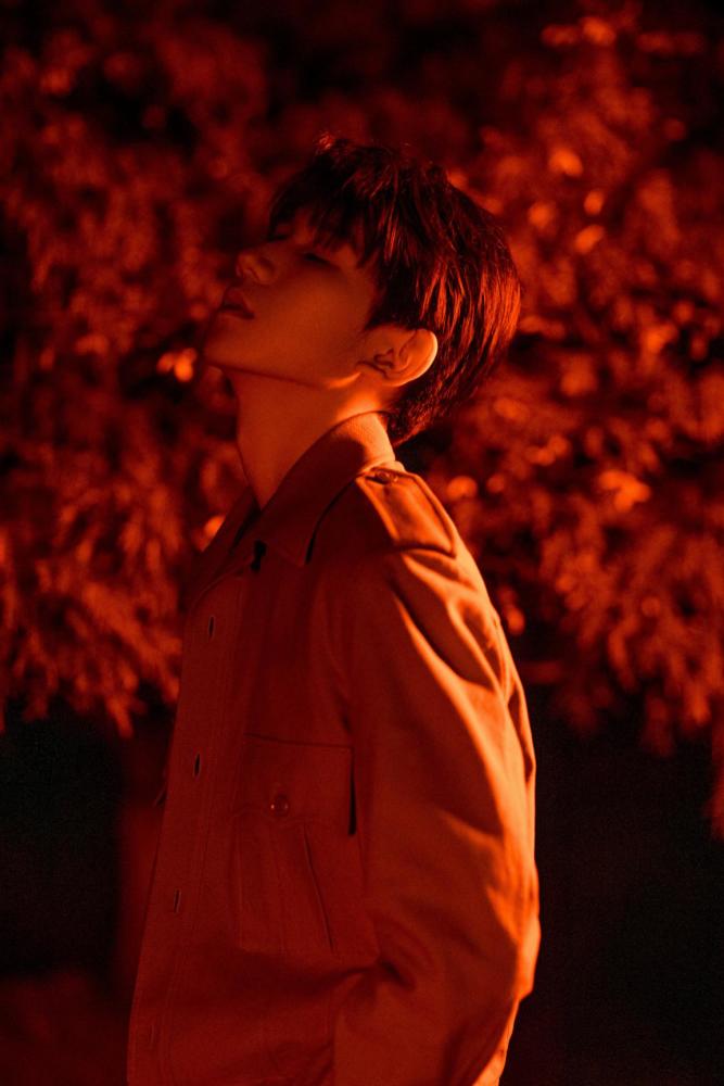 王源|王源全开麦，《我们的歌》温柔嗓音唱《可乐》，与陈小春叱咤风云