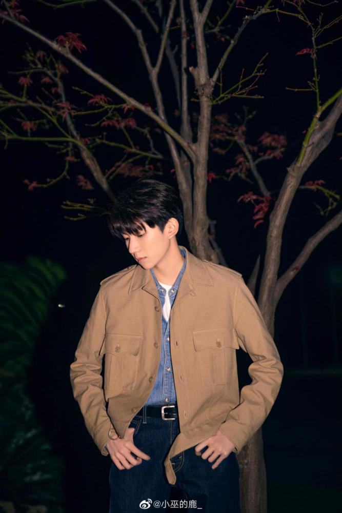 王源|王源全开麦，《我们的歌》温柔嗓音唱《可乐》，与陈小春叱咤风云