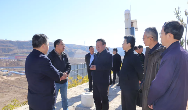 省审计厅党组成员,副厅长宋世华一行在兴县调研