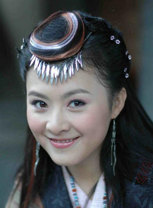 并且王琦也是很多人的童年女神,之前经常陪同爸爸妈妈看的那部《马鸣