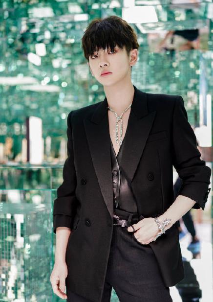 周震南|周震南回应父母老赖被指甩锅，粉丝说和他一起担责，网友：还钱吗