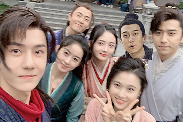 《有翡》官宣"少年逐浪"海报,演员位置安排很巧妙,番位很明显