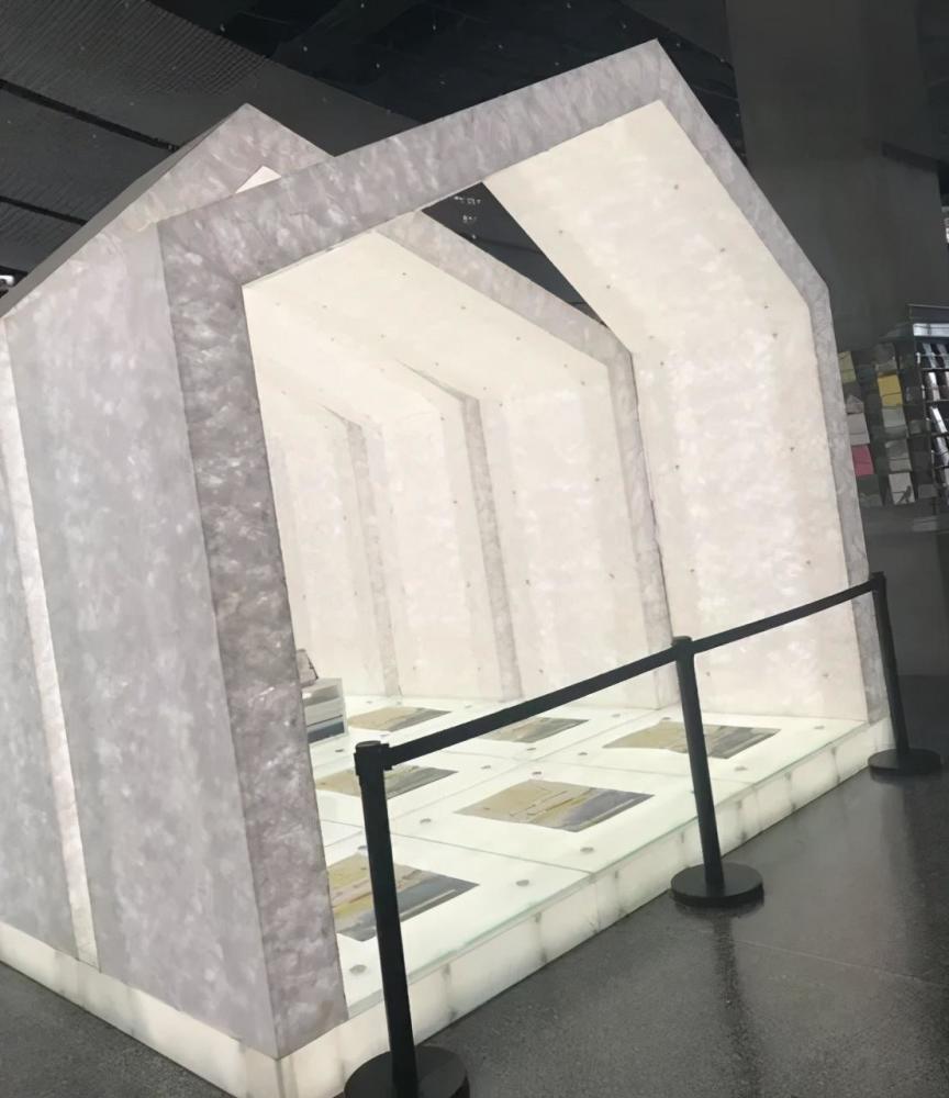 颜值|被网红“救活”的书店，真的是颜值大于一切？