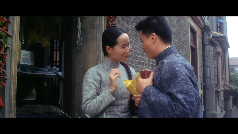 卖梨小贩的发家史——人物传记电影《岁月风云之上海皇帝》
