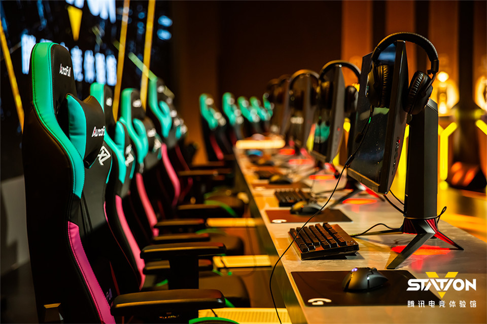 潮玩体验馆丨v-station 国内首个电竞体验馆