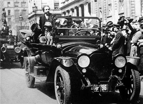 爱因斯坦|爱因斯坦游中国，写了一本游记，被公开后，字字让人愤怒难以平静