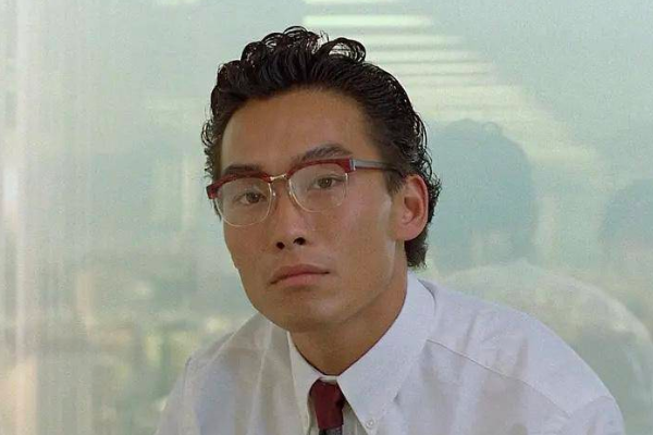 56岁郑浩南近照曝光,神色疲惫略显老态,镜头罕见提起前妻!_腾讯新闻