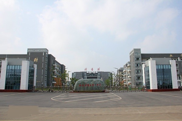 安徽淮南名列前茅的5所高中,蟾宫折桂正当时,谁是淮南最强学府_腾讯