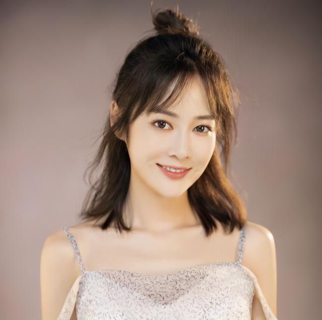 有种"整容"叫《小魔仙》小月,卸妆拿掉假发后,美得像个公主!