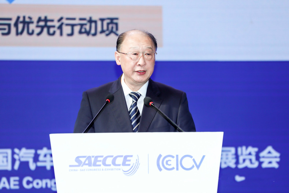 近日,科技部高新技术司司长秦勇表示,目前我国新能源汽车总保有量超过