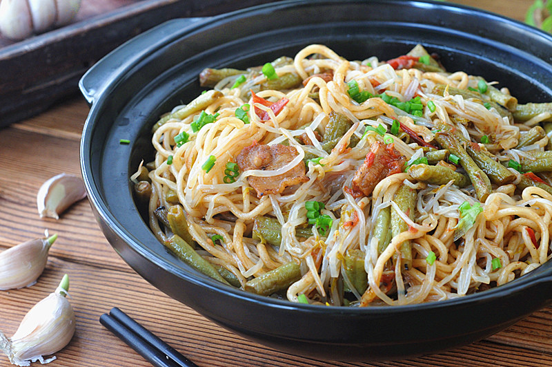 天冷,儿子迷上了这碗面,爽滑多汁,香气扑鼻,1周5次嫌不够!