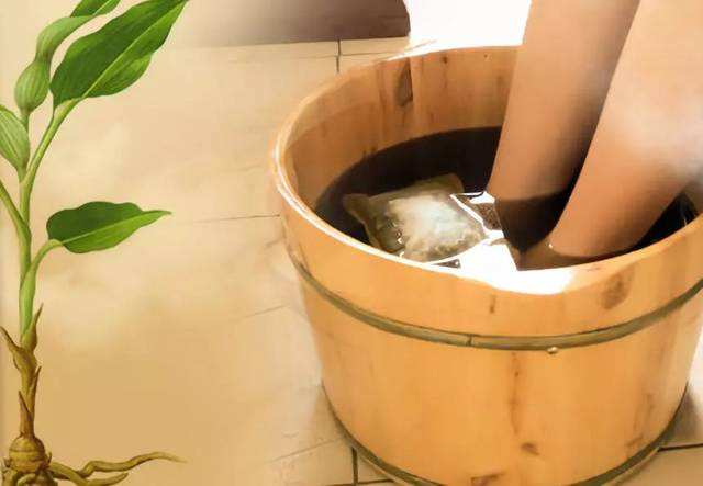 低温烫伤|天冷热水泡脚，小心“低温烫伤”